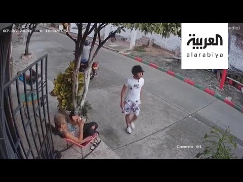  العرب اليوم - شاهد: كيف ضربت هذه المسنة لصا حاول سرقة هاتفها