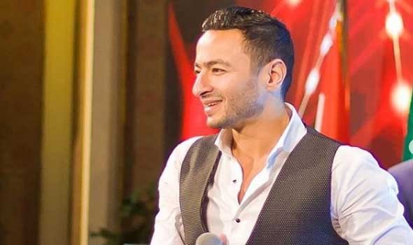 زوجة حمادة هلال تكشف أسرار من حياته الشخصية وتشبهه بشخصية صابر المداح في الواقع