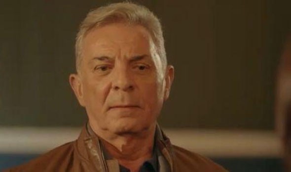 محمود حميدة يواجه انتقادات من أهل الإسكندرية بسبب تصريحاته عن المدينة