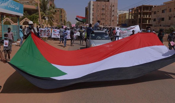  فلسطين اليوم - السودانيون يفرحون بفك الحصار عن القيادة العامة في الخرطوم واتهامات جديدة للإمارات بتسليح قوات الدعم السريع