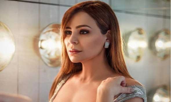  فلسطين اليوم - ابنة زوج كارول سماحة تعبر عن مشاعرها بعد وقوفها مجددًا على المسرح عقب رحيل والدها