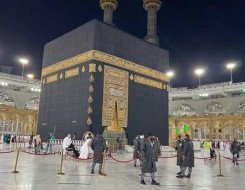  فلسطين اليوم - رفع الجزء السفلي من كسوة الكعبة استعدادًا لموسم حج 1446