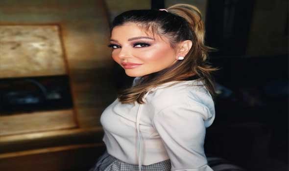 فلسطين اليوم - سميرة سعيد تستعد لطرح ألبوم جديد على مرحلتين بـ 14 أغنية و5 كليبات