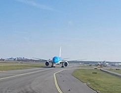  فلسطين اليوم - الخطوط الجوية الأمريكية تنسى قراءة "الشروط والأحكام" قبل إرسال طائرة إلى نابولي