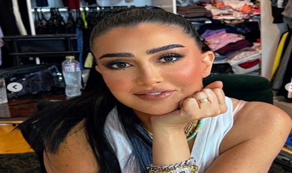 غادة عبد الرازق تهاجم بعض المخرجين وتعلق على استعانتها بدوبلير رجل في  شباب امرأة