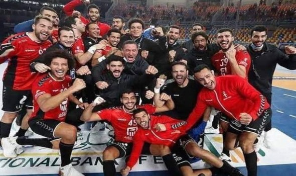 يحيى الدرع لاعب منتخب مصر لليد يخضع لجراحة ناجحة في الركبة