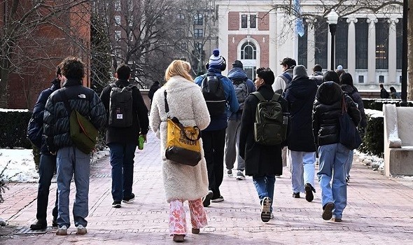 فلسطين اليوم - هارفارد تفقد حق تسجيل الطلاب الأجانب بعد قرار مفاجئ من إدارة ترامب