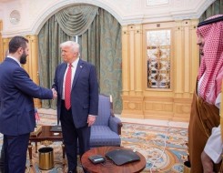  فلسطين اليوم - لقاء مفاجئ بين ترامب والشرع في الرياض بعد قرار رفع العقوبات عن سوريا