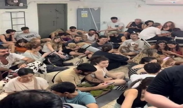 إيران تطلق الموجة الثالثة عشرة من عملية الوعد الصادق بهجوم صاروخي واسع على إسرائيل