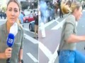  فلسطين اليوم - إصابة صحافية أسترالية برصاص مطاطي خلال احتجاجات في لوس أنجلوس