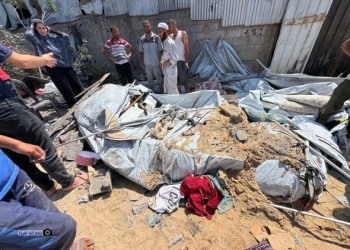 فلسطين اليوم - مسيّرة إسرائيلية تنفجر داخل مدرسة شهداء الزيتون وتصيب عددا من الفلسطينيين بينهم أطفال